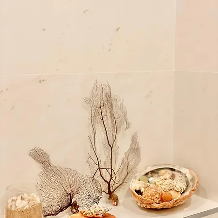 Apartment Palm